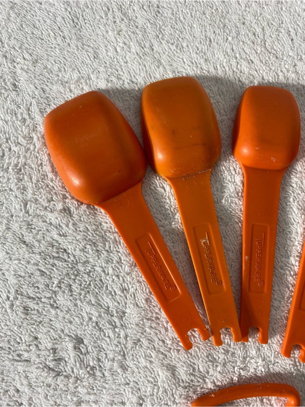 Vintage Tupperware Orange Measuring Spoon Set W D Ring - Picture 6 of 10